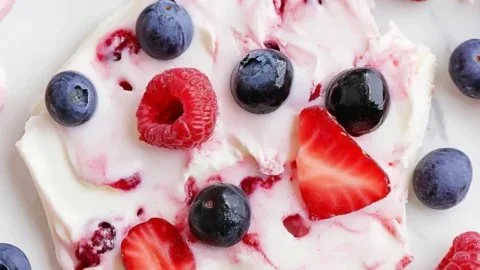 Berry yogurt bark with fresh fruits and yogurt, a healthy snack option