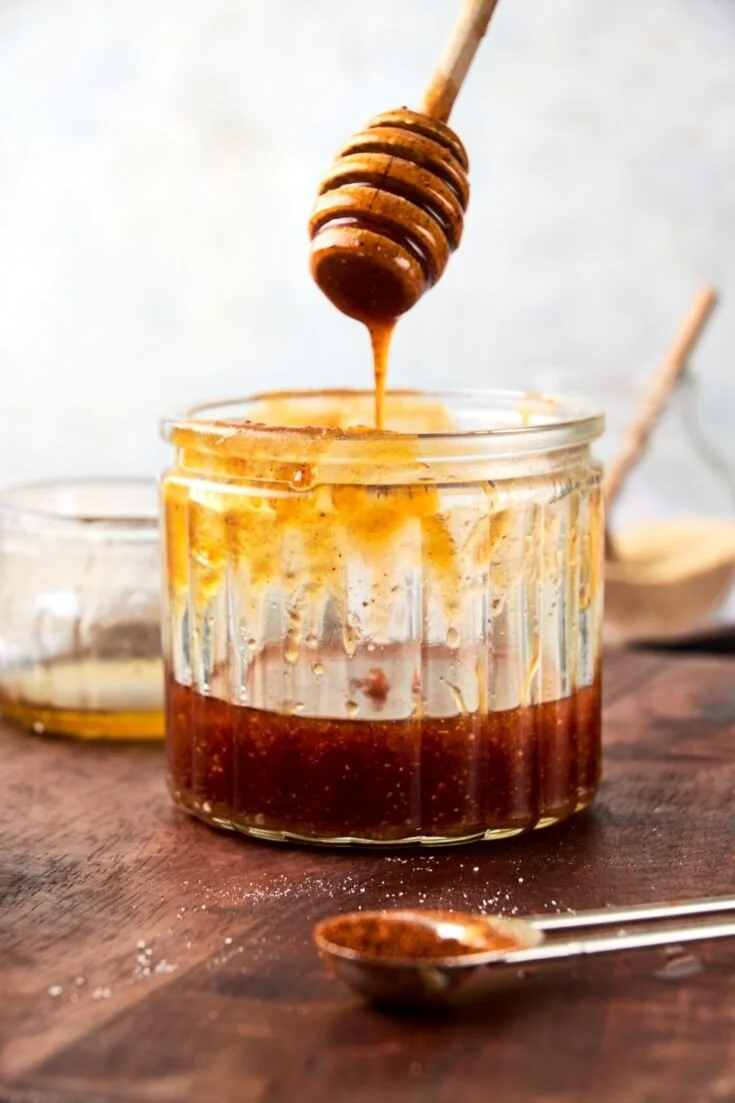 Hot Honey Sauce Recipe (Ready in 5 Minutes)