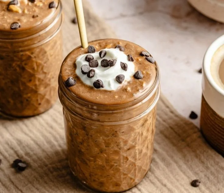 High protein coffee overnight oats in a bowl with fresh fruits