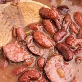 Slow Cooker Cajun Red Beans and Rice dish served in a bowl